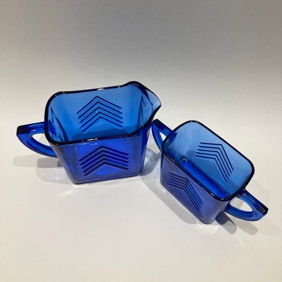 VINTAGE COBALT BLUE GLASS SUGAR AND CREAMER - Picture 10 of 15